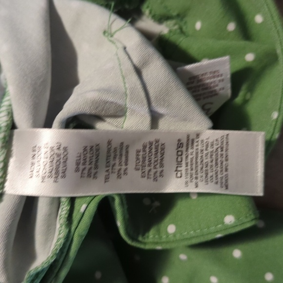 Chico's Lime Green Polka Dot Capris Size 3 Stretch - Picture 8 of 9